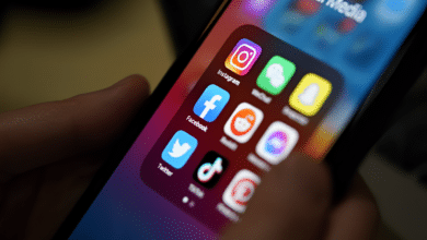Schermo dello smarphone con diverse app social